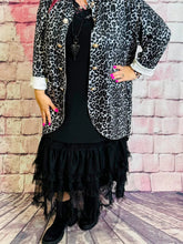 Vincenzo Allocca Tüllrock – Feminine Mode – in großen Größen von CurvyRausch. Stylische Plus Size Fashion für kurvige Frauen.