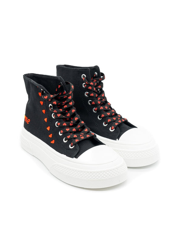 "Herzschlag" Chucks mit Stickerei | schwarz & weiß – zweite Ansicht