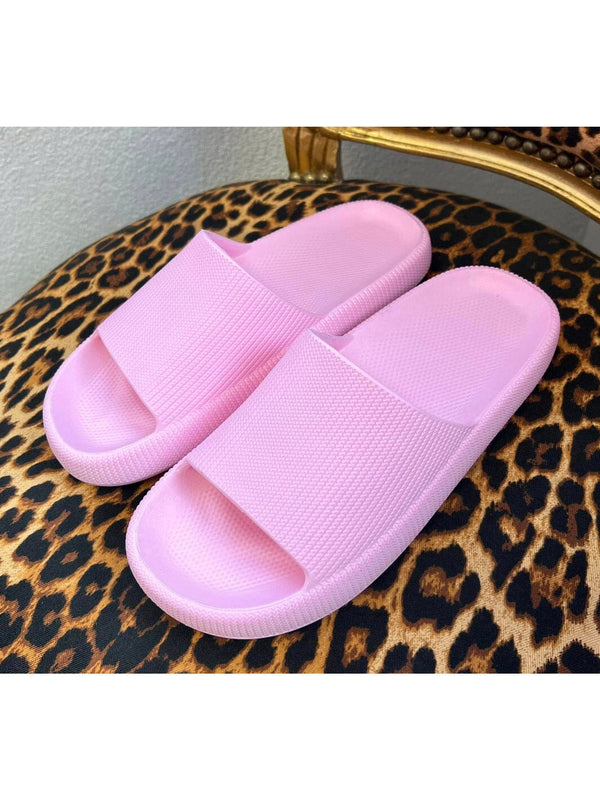 Rosa Träumchen Schlappen von Appela Pummys | 36 - 40 – in großen Größen von CurvyRausch. Stylische Plus Size Fashion für kurvige Frauen.