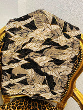 Schöner herbstlicher XL - Schal mit Blättermuster - CurvyRausch - Neuheit - Plus Size Damenmode