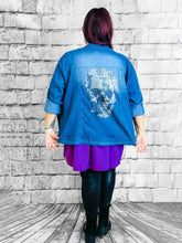 Skull - Jeansjacke mit Strass – Rockiger Chic trifft Komfort - CurvyRausch - Plus Size Damenmode