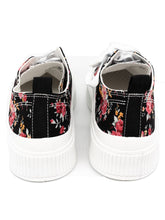 Sommerliche Sneaker mit floralem Muster | 36 - 41 - CurvyRausch - Plus Size Damenmode