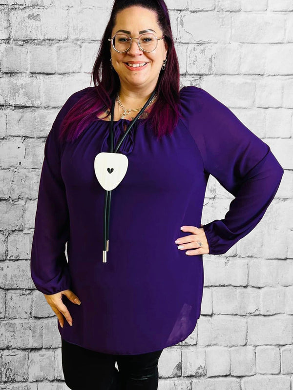 Statementkette 'Heart' – in großen Größen von CurvyRausch. Stylische Plus Size Fashion für kurvige Frauen.