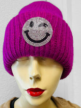 Super schöne Mütze mit Smiley - CurvyRausch - Plus Size Damenmode