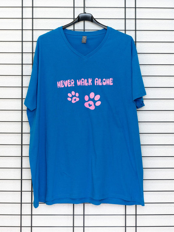 T - Shirt "Never walk alone" by CurvyRausch - CurvyRausch - Plus Size Damenmode